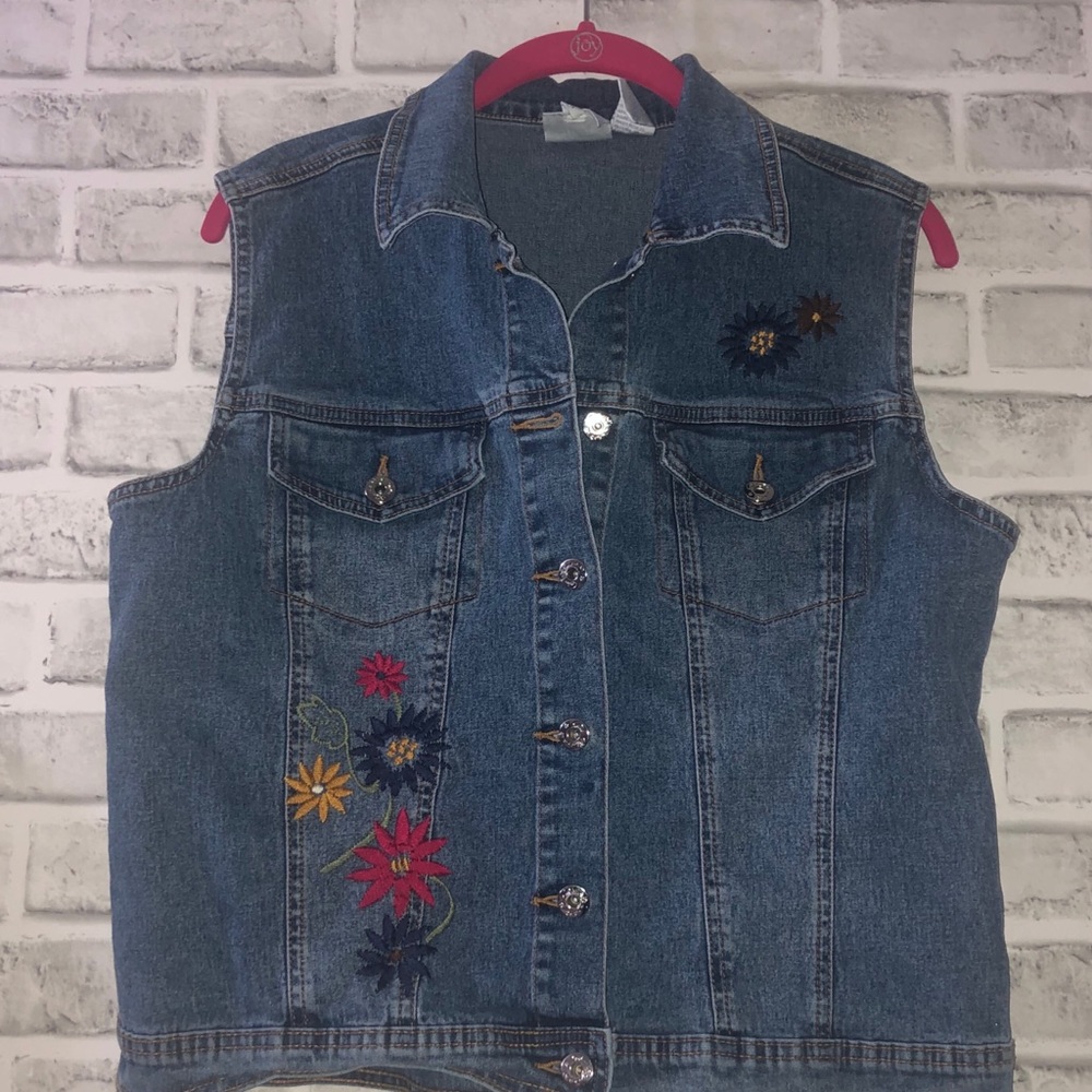 🦋DG2 Embroidered Blue Retro Denim Vest